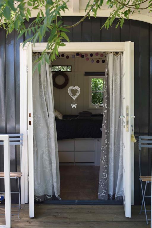 Camping Chez Francis Bed & Breakfast Loupiac  Екстериор снимка